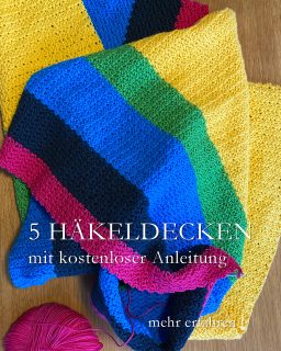 Wie bereite ich mich auf den Winter vor?
Energie ist teuer. Dagegen gibt es gute Mittel: Warm anziehen: Warme Socken, Pulli statt T-Shirt, warme Hausschuhe und fürs Sofa eine kuschelige Decke.
Diese Häkeldecke mit Wölkchenmuster ist wirklich schnell fertig und wärmt bereits beim Häkeln. Das Muster geht flott und fast blind von der Hand.
Am einfachsten entsteht so eine Sofadecke mit / aus einem großen Bobbel. Kein Fadenwechsel, keine Knoten und nichts zu vernähen. Sehr praktisch. 5 Beispiele im Blog.
Das hübsche Wölkchenmuster können auch Anfänger: Man muss nur auf Drei zählen können und schon geht's los.
Also ran an die Häkelnadel und ab aufs Sofa.
Im Blog: Gehäkelte Decke mit Wölkchenmuster. Schritt für Schritt gezeigt und erklärt.
https://www.wo-blumenbilder-wachsen.de/gehaekelte-decke-anleitung/
Kurzlink: https://www.insbeet.de/Decke
#häkeln #häkelnmachtglücklich #häkelnmachtsüchtig #häkelliebe #häkelanleitung #wolle #handarbeiten #anleitung #häkelnisttoll #häkelnmachtspass #selbstgemacht #häkeldecke #häkelnadel #häkelnistwiezaubernkönnen #häkelnmitliebe #häkelsüchtig